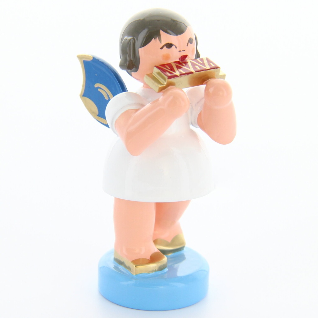 Engel stehend mit Mundharmonika, blaue Flügel