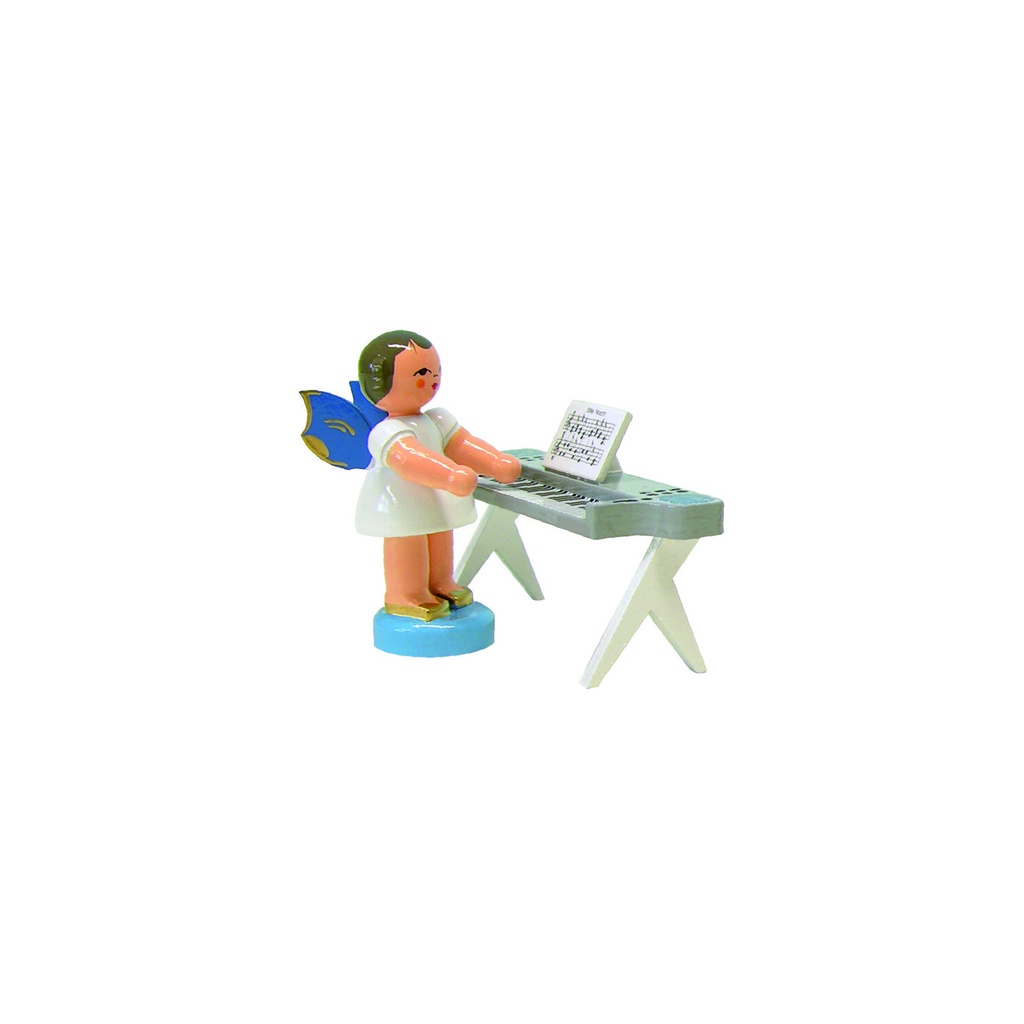 Engel stehend am Keyboard, blaue Flügel