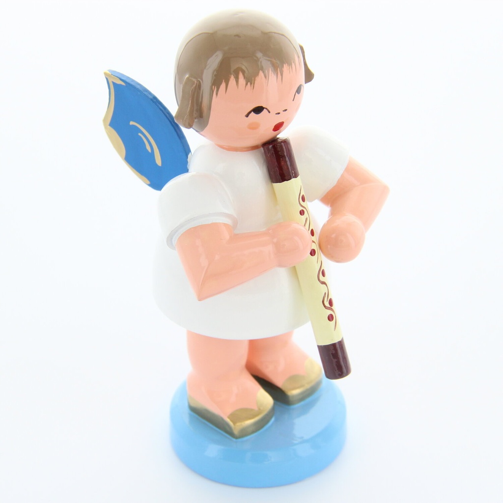 Engel stehend groß mit Didgeridoo, blaue Flügel