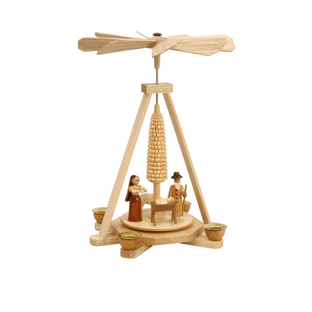 Pyramide mit Geburt natur
