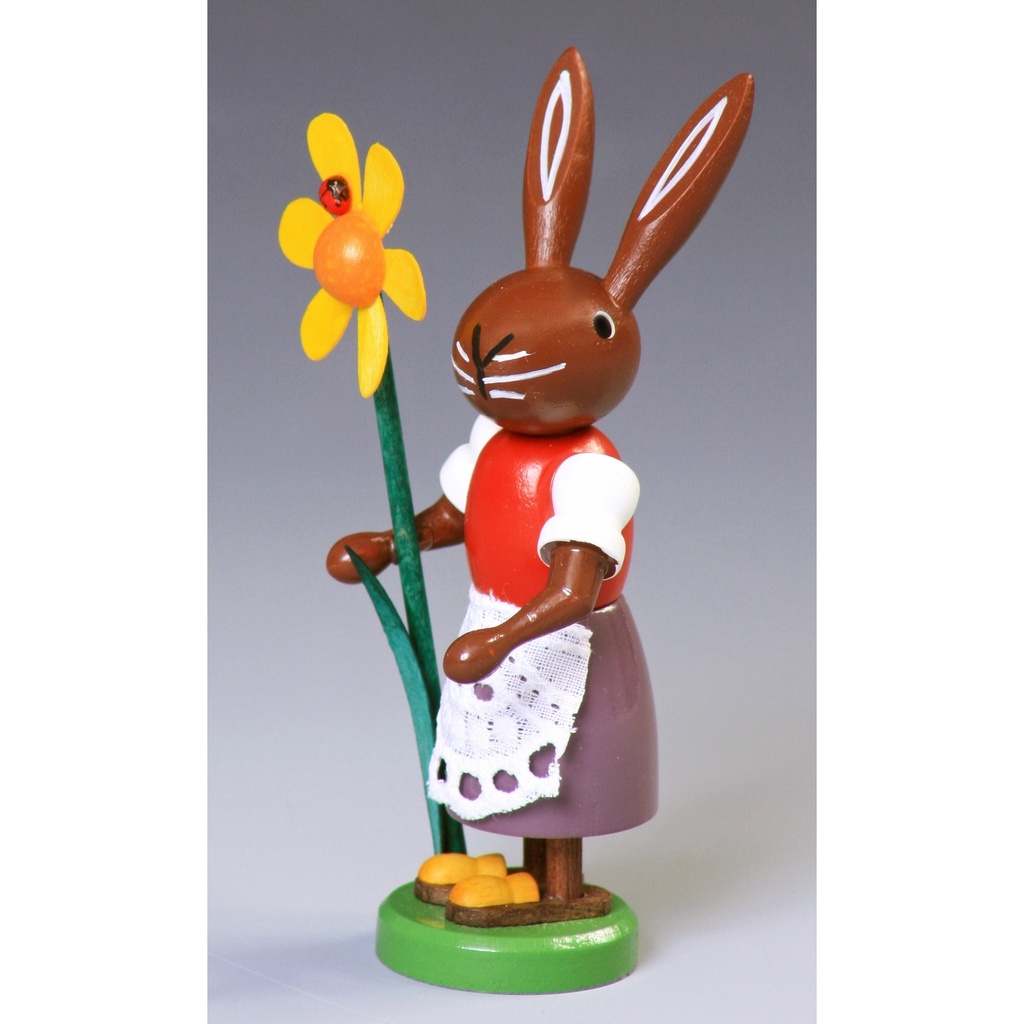 Häsin mit Blume