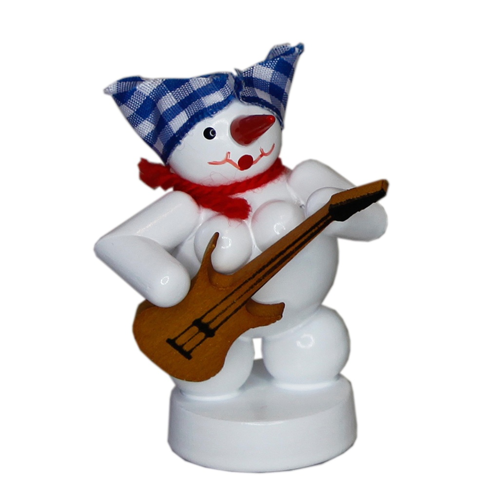 Schneefrau Gerlinde mit Gitarre