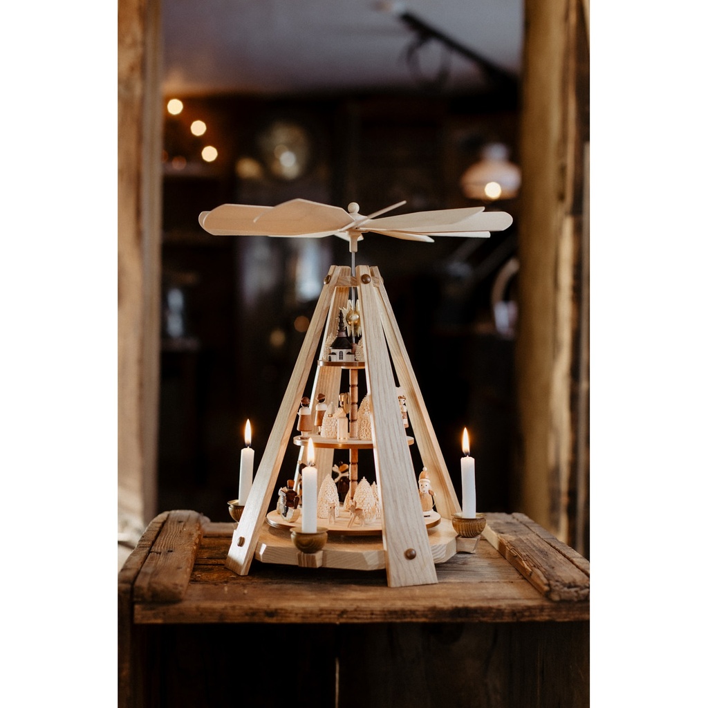 Pyramide mit Seiffener Motiv – natur