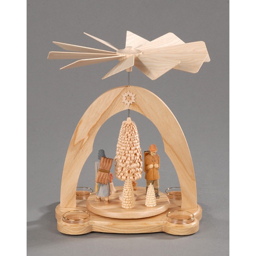 [AP 085/424/1] Pyramide, natur - geschnitzte Waldleute